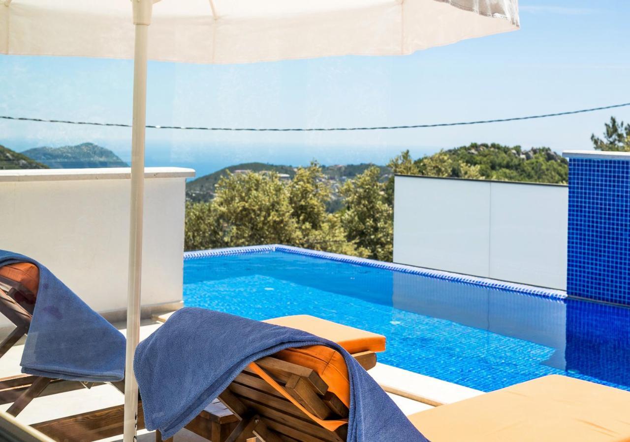 Villa 1 Sleeps 2 Honeymoon Isolated Infinity-Villa Orkide Uzumlu  Exterior photo