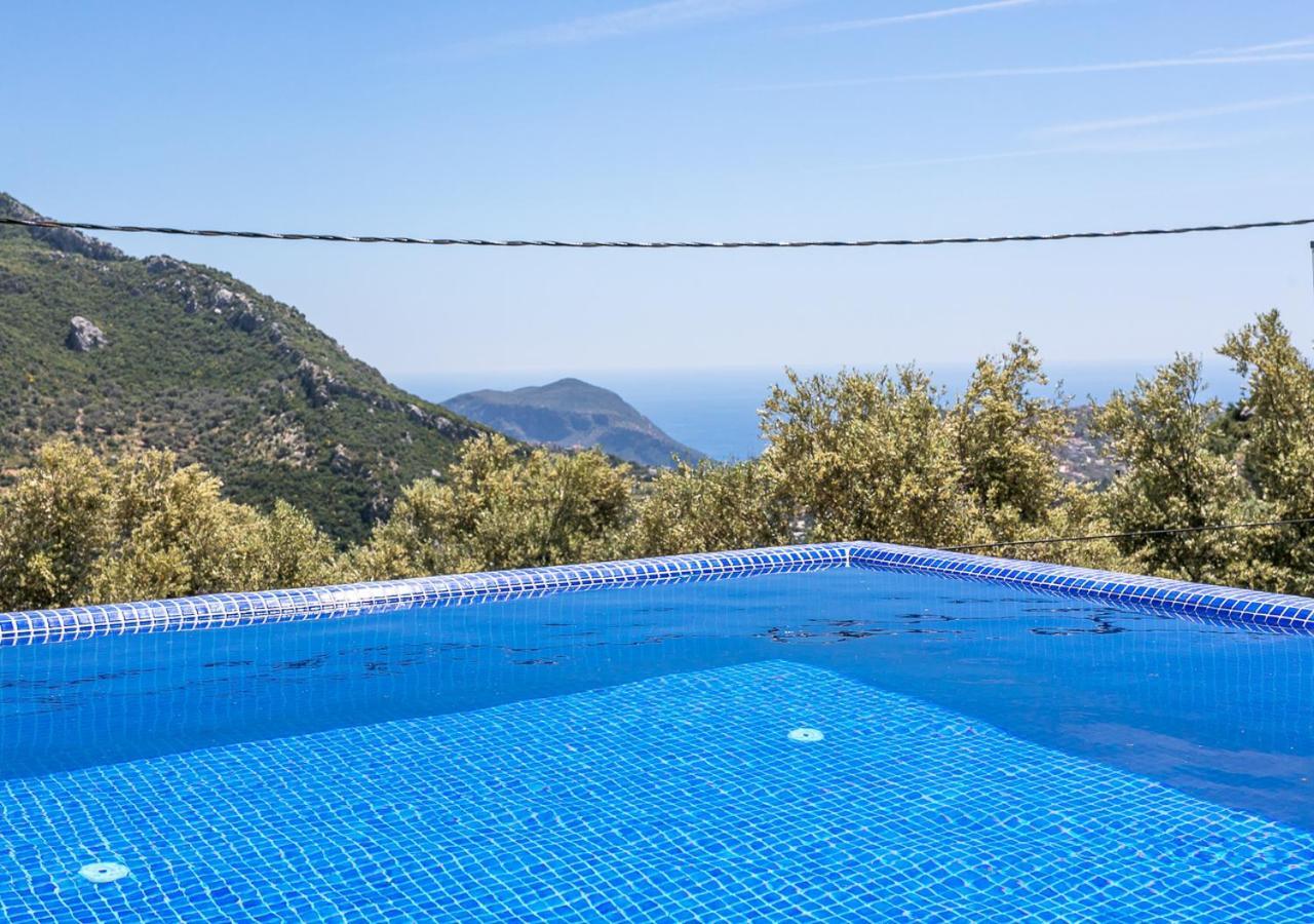 Villa 1 Sleeps 2 Honeymoon Isolated Infinity-Villa Orkide Uzumlu  Exterior photo