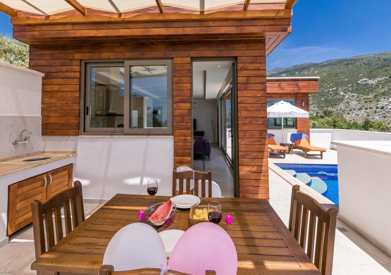 Villa 1 Sleeps 2 Honeymoon Isolated Infinity-Villa Orkide Uzumlu  Exterior photo